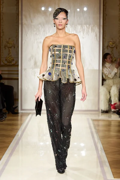 Look 26